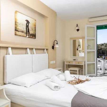 Aparthotel Harmony 4*