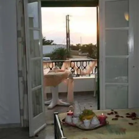 Harmony 4* Agia Anna (Naxos)